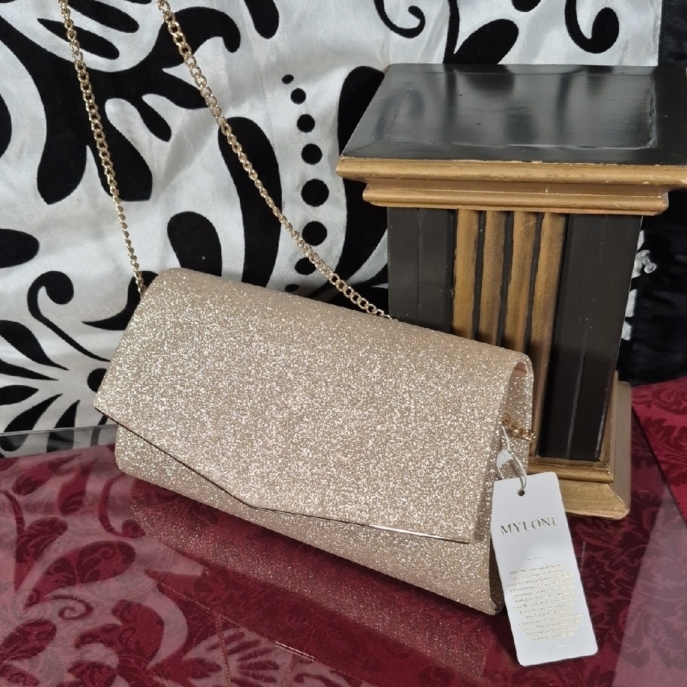 GOLD CLUTCH